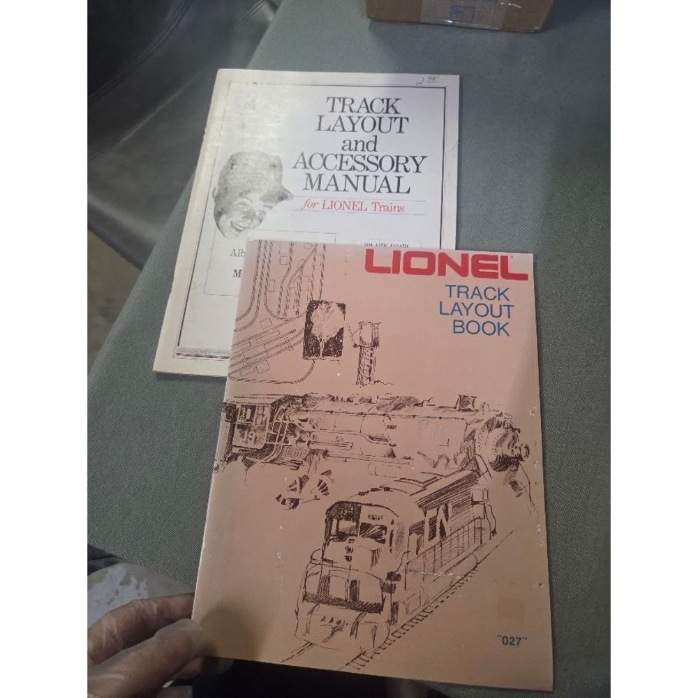 Vintage Lionel Track Layout Book and Accessory Manual Lot of 2 027 Trains